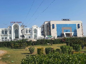 Aasia Iqbal Hospital Fatehpur